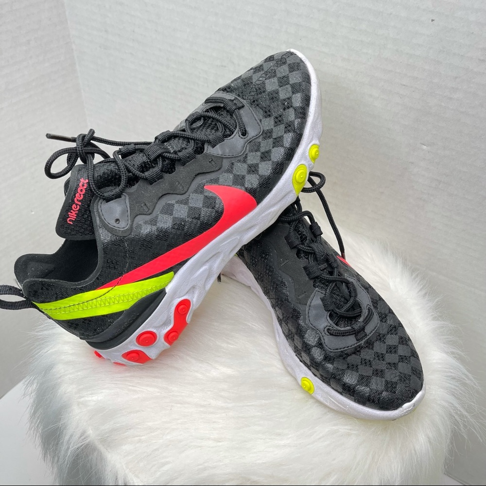 NIKE Epic React Tennis Shoe - Picture 2 of 6